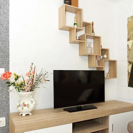 아파트 Apartment Rogosic