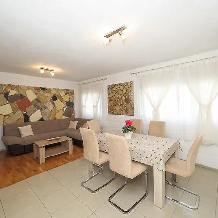 Apartment Rogosic Apartment Split